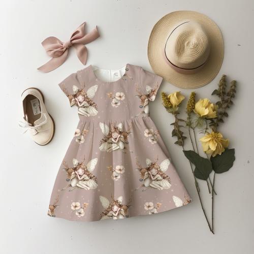 VB - BIO Eigenproduktion Träumende Fee beim mit Hirsch auf Dunkel Altrosa